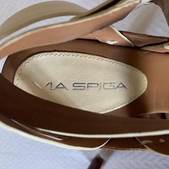 Via Spiga Cream Leather Platform Heels - Picture 3 of 8